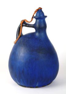 Jan Grove. Pottery:Jug, cobalt blue glaze, 1967 High fired earthenware (appeared at Expo 67) Credit: The Expo 67 Canadian Craft Collection, Confederation Centre Art Gallery, CM-67-1-22-a-b Photo: Robert Matheson